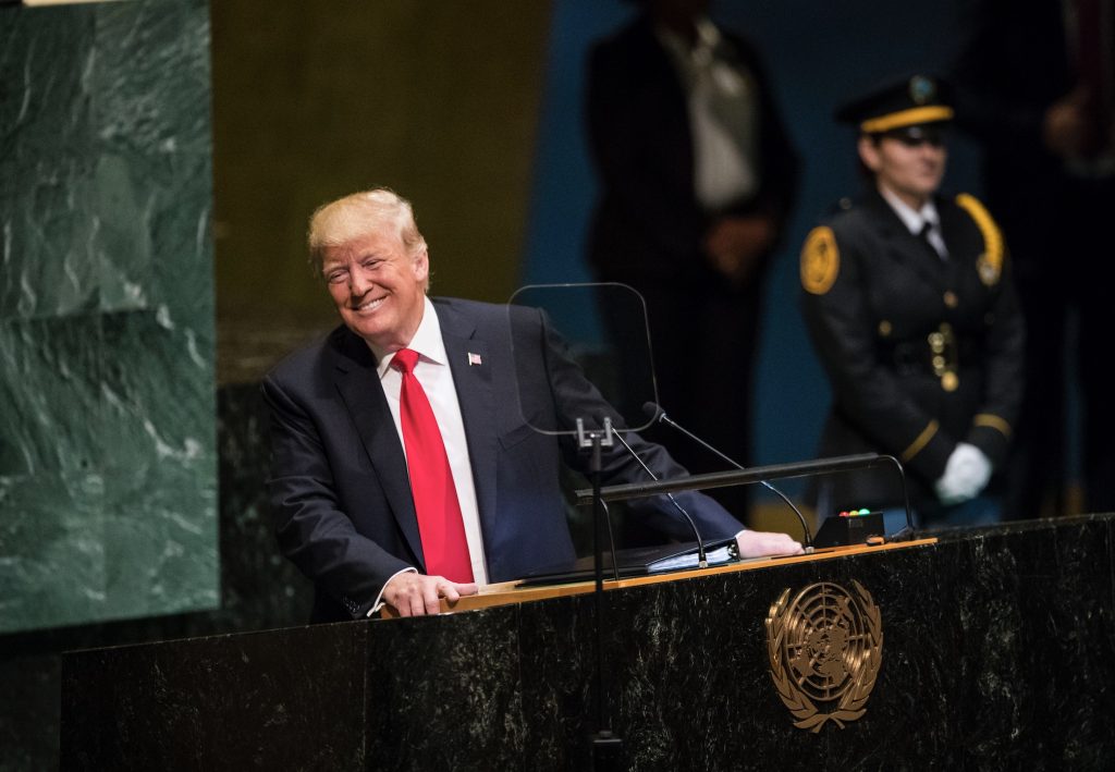 La reazione di Trump all’ilarità suscitata da una sua vanitosa dichiarazione durante l’assemblea generale dell’ONU (Keystone)
