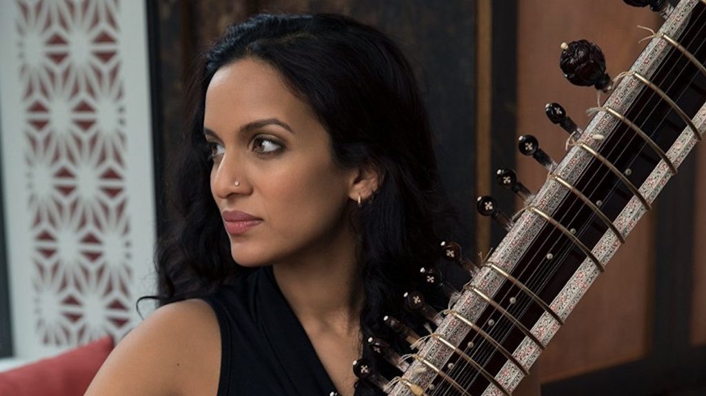 È figlia e allieva del grande Ravi Shankar