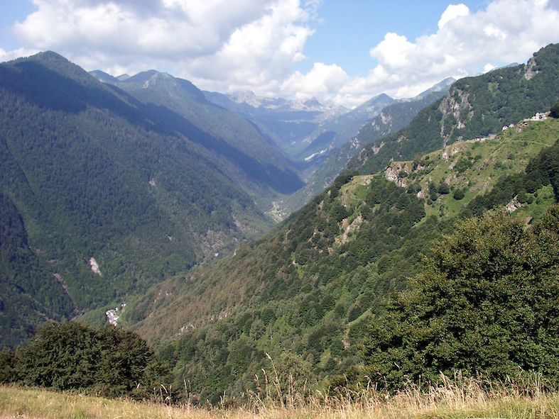 Veduta della Val Onsernone da Gresso (Uwe Häntsch)