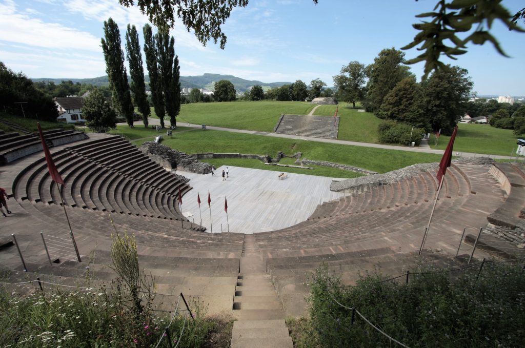 Quel che resta del teatro romano