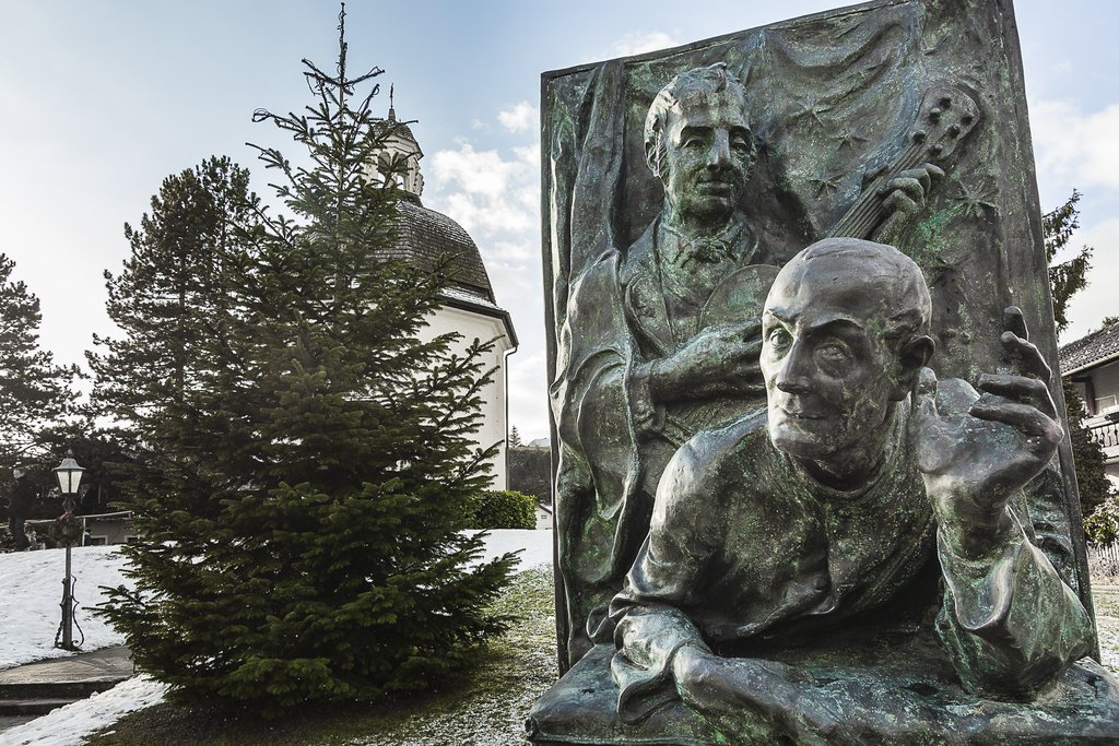 Monumento che ricorda Joseph Mohr e Franz Xaver Gruber a Oberndorf