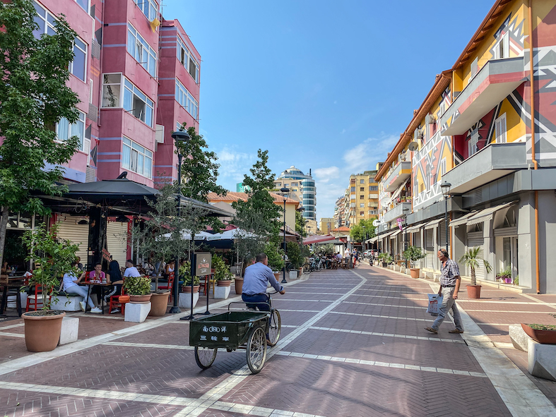 Edifici intorno al Pazari i Ri