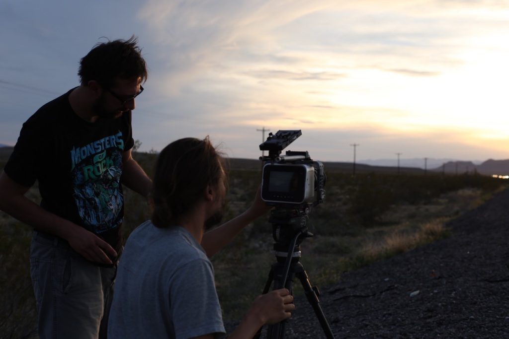 Riprese nel deserto del Navada (Jarreth Merz)