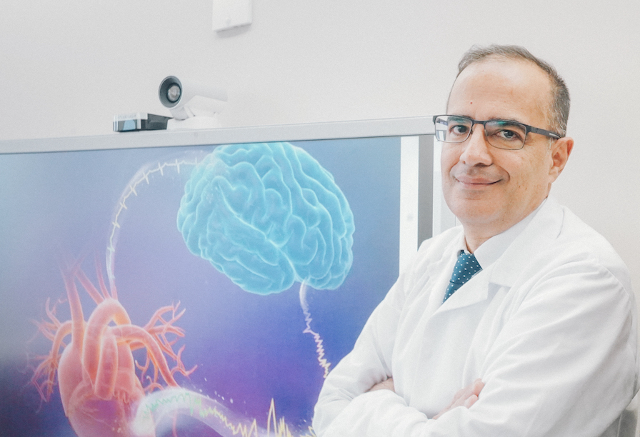 Il professor Antonio Malgaroli (Vincenzo Cammarata)