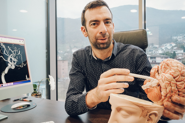 Thomas Robert, neurochirurgo di Ars Medica Centro Colonna Vertebrale (Vincenzo Cammarata)