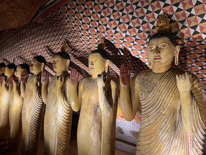 Ai templi di Dambulla