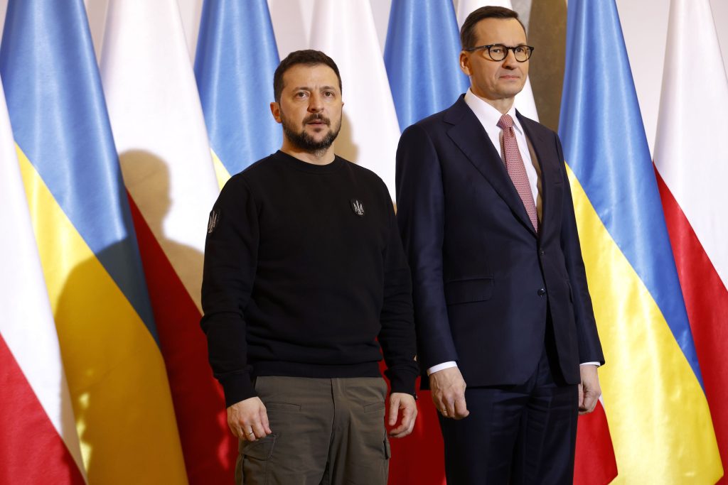 Il presidenze ucraino Zelens’kyj col primo ministro polacco Mateusz Morawiecki. (Keystone)