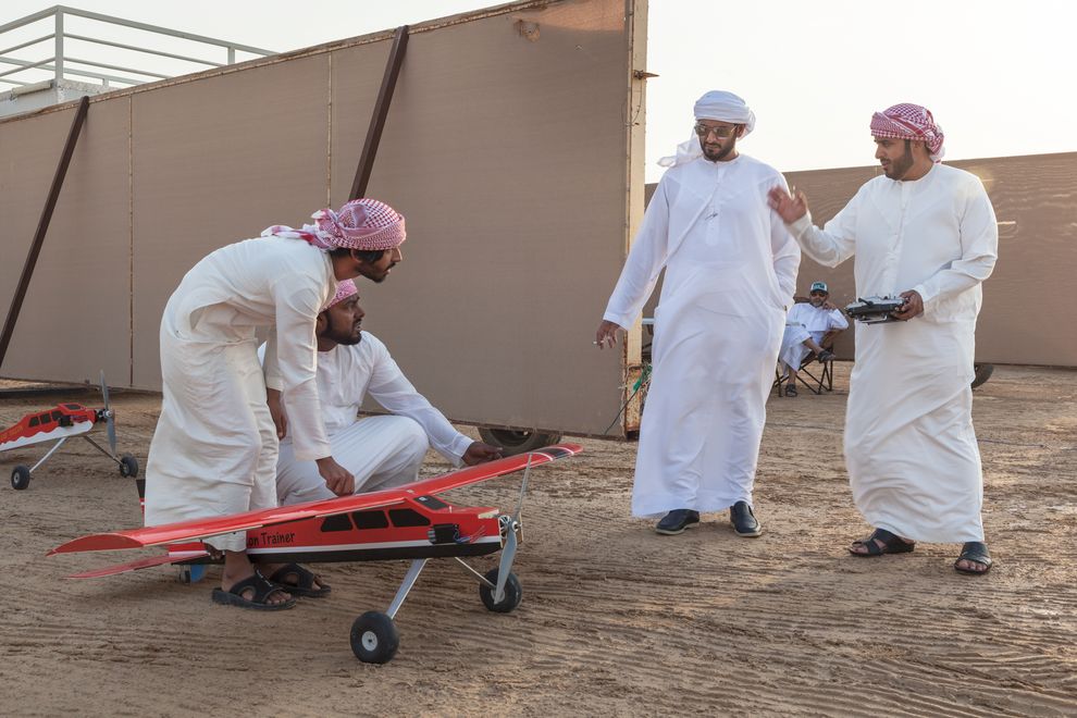 Aeromodelli vengono usati per gli allenamenti (Didier Ruef)