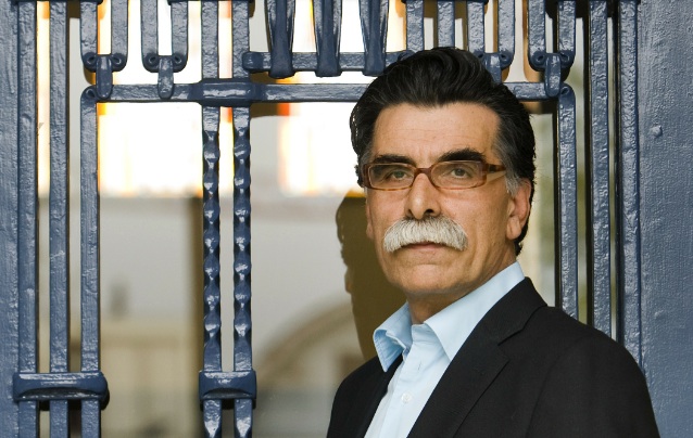 Kader Abdolah è nato ad Arak, Iran, nel 1954 (Keystone)