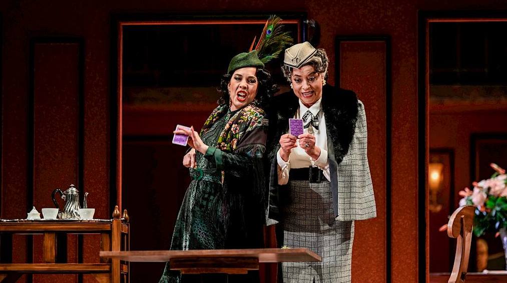 Irène Friedli e Judith Schmid (Toni Suter)