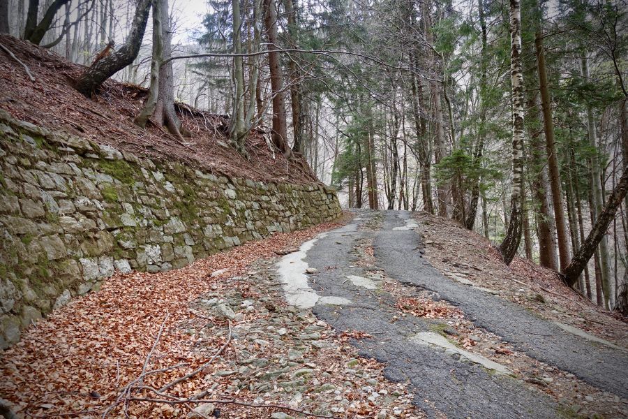 Resti della vecchia strada militare
