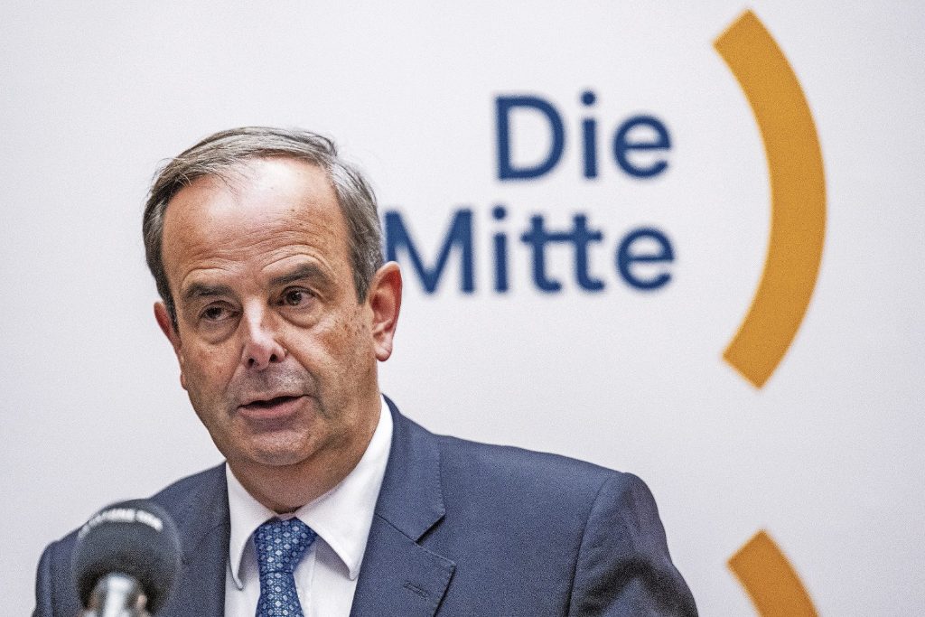 Il presidente dell'Alleanza del Centro Gerhard Pfister (Keystone)