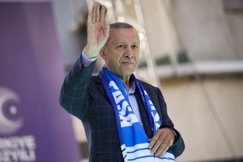 1. Erdogan in campagna elettorale