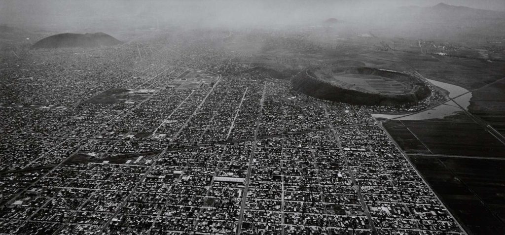 Balthasar Burkhard «Mexico City (Vulcano)», 1999 (© Estate Balthasar Burkhard, 2018)