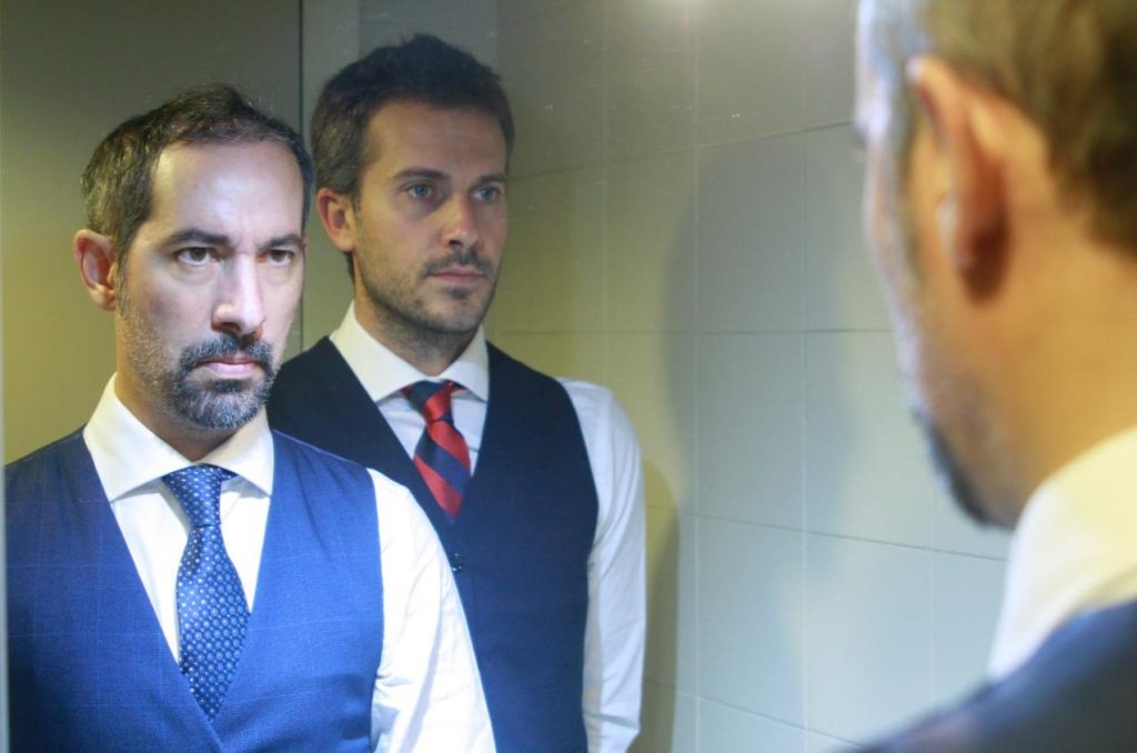 Massimiliano Zampetti e Sebastiano Bottari (da sin.) in «Il calapranzi» (Teatro Foce)