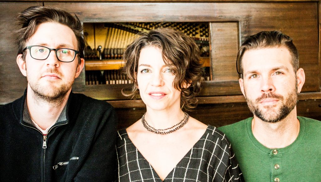 Il duo con il chitarrista e bassista Jeremy «Jay» Flower (www.rsi.ch)