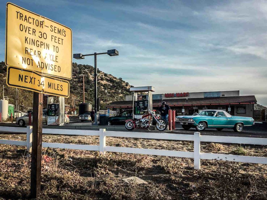 Stazione di servizio lungo la Highway 76, in direzione di Temecula (Sara Pellicoro)