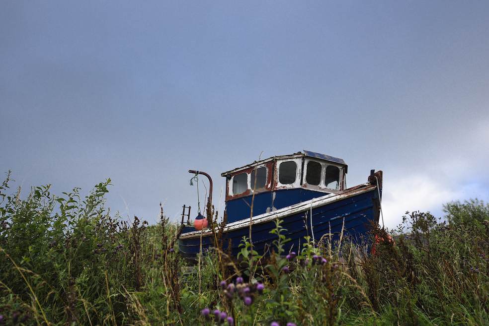 Un vecchio peschereccio sulla strada tra Kirkwall e Stromness