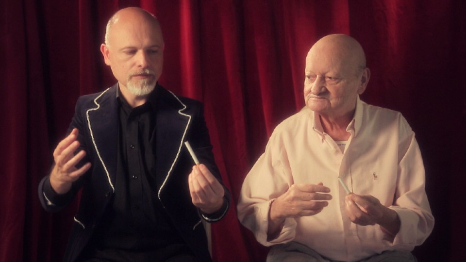 Stefano Knuchel e suo padre in un'immagine del film