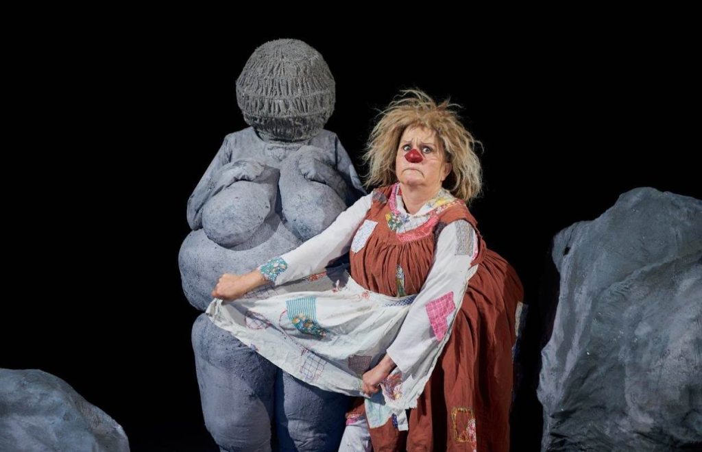 In «Gaia Gaudi» recitano anche i figli di Gardi Hutter (gardihutter.com, foto Hajo Schüler)