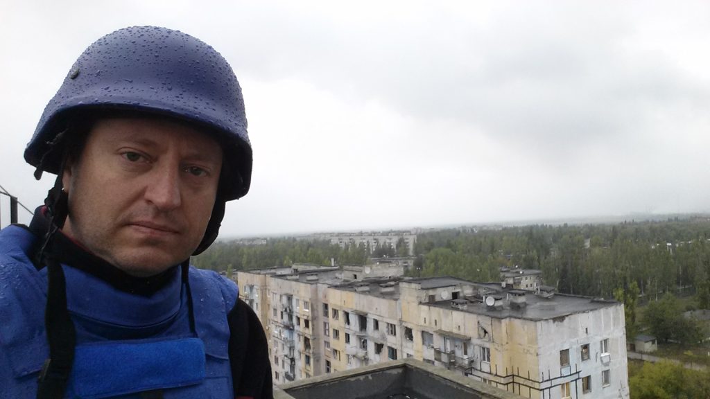 Il giornalista ad Avdiivka, nell’autoproclamata Repubblica popolare di Donetsk, nel 2016