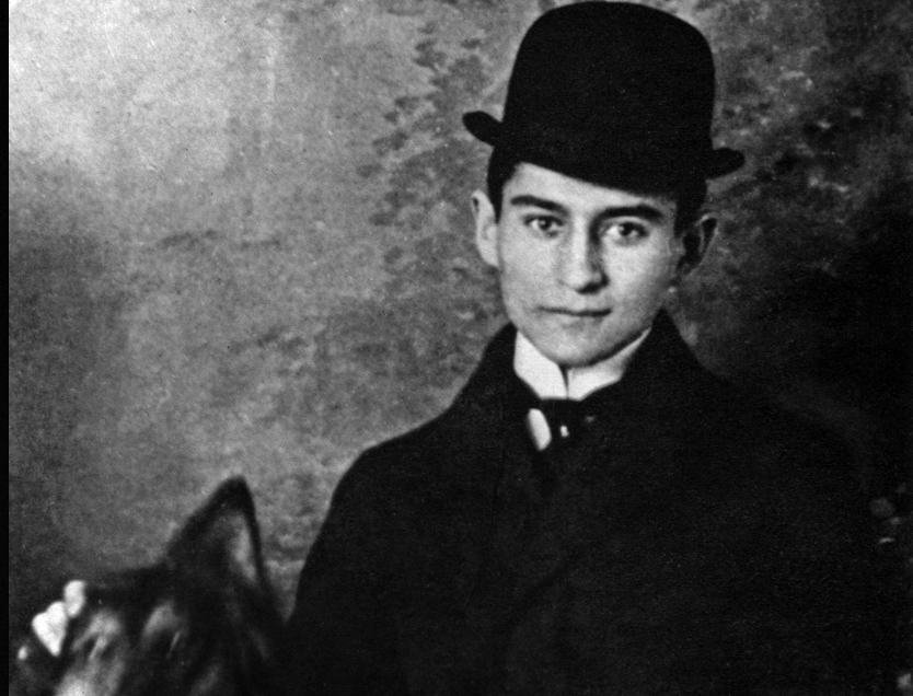 Franz Kafka (1883-1924) in una foto scattata attorno al 1910 (Keystone)