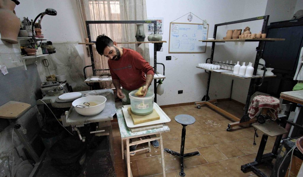 Ceramista all'opera (Stiano)