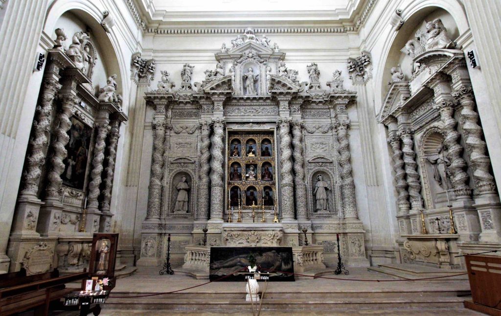 Altare della chiesa di Sant'Irene (Stiano)