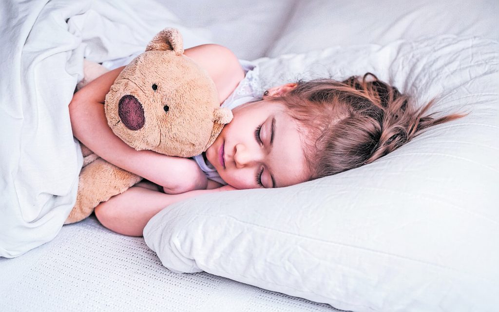 Nel mondo industrializzato il 25 per cento dei bambini sotto i cinque anni soffre di disturbi del sonno (Freepik.com)