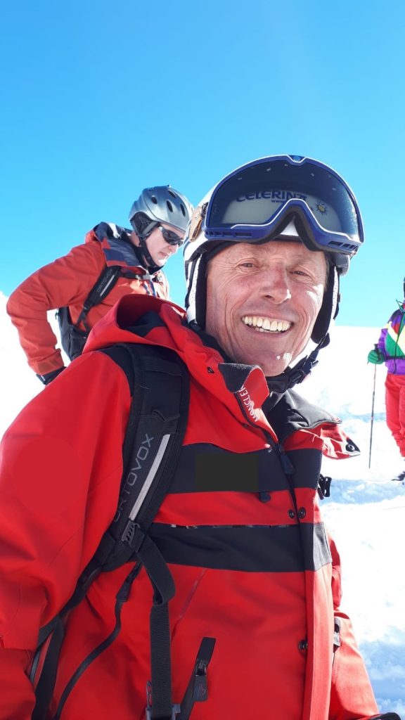 Nussbaum ha sempre coltivato la passione per lo sci e lo snowboard, è maestro in Engadina