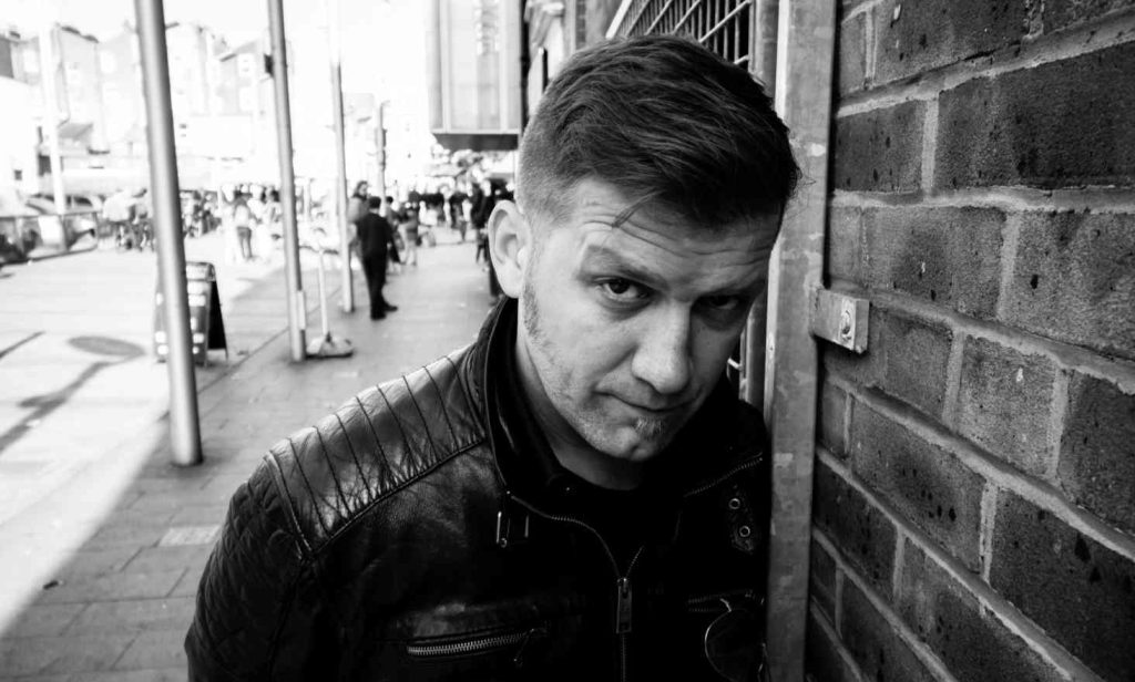 Mario Baktovic (Hollin Jones)