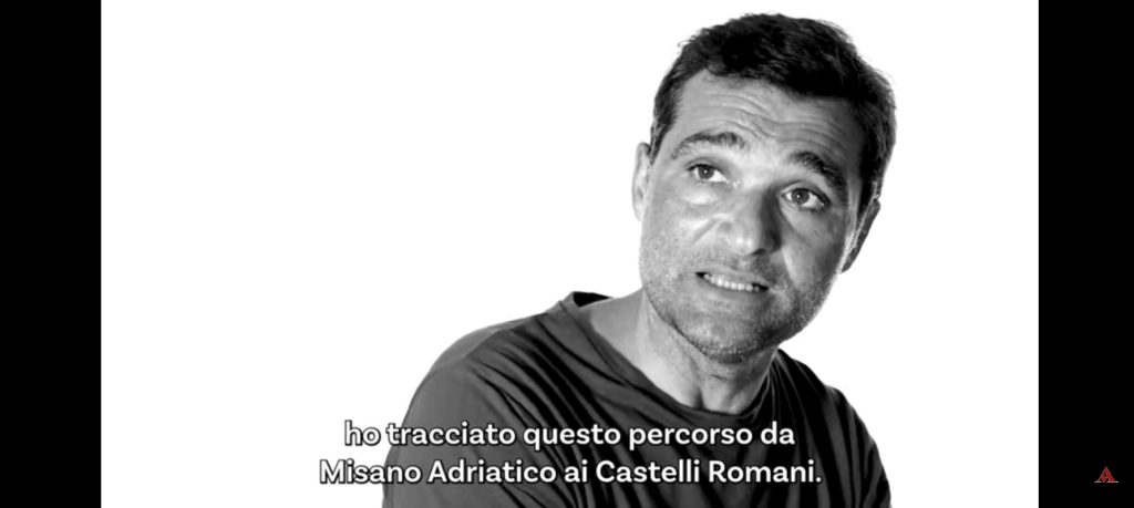 Daniele Mencarelli durante una presentazione sul canale YouTube di Mondadori (YouTube)