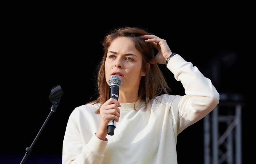 Hazel Brugger, star del Poetry Slam elvetico (Keystone)