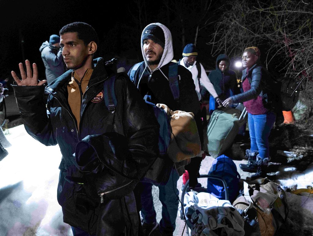 Nei pressi della Roxham Road, al confine tra New York e il Canada (Keystone)