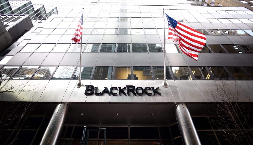 La potenza dei fondi d’investimento americani: Blackrock gestisce 6mila miliardi di dollari, investiti in numerose società (Keystone)