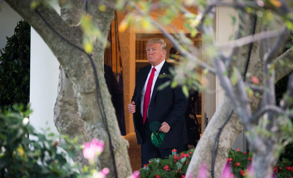 Trump si rivela essere un presidente debole che non gode della fiducia né dell’establishment politico, né della sua stessa Amministrazione (Keystone)