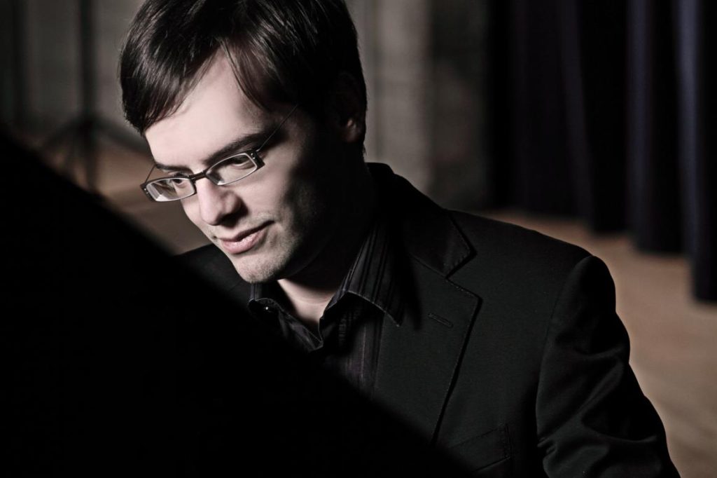 Francesco Piemontesi è direttore artistico delle Settimane Musicali di Ascona