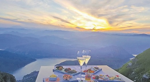 Sunset Apero, un aperitivo in vetta con vista a 360°