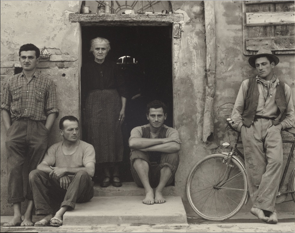 Paul Strand, «The Family», Luzzara 1953