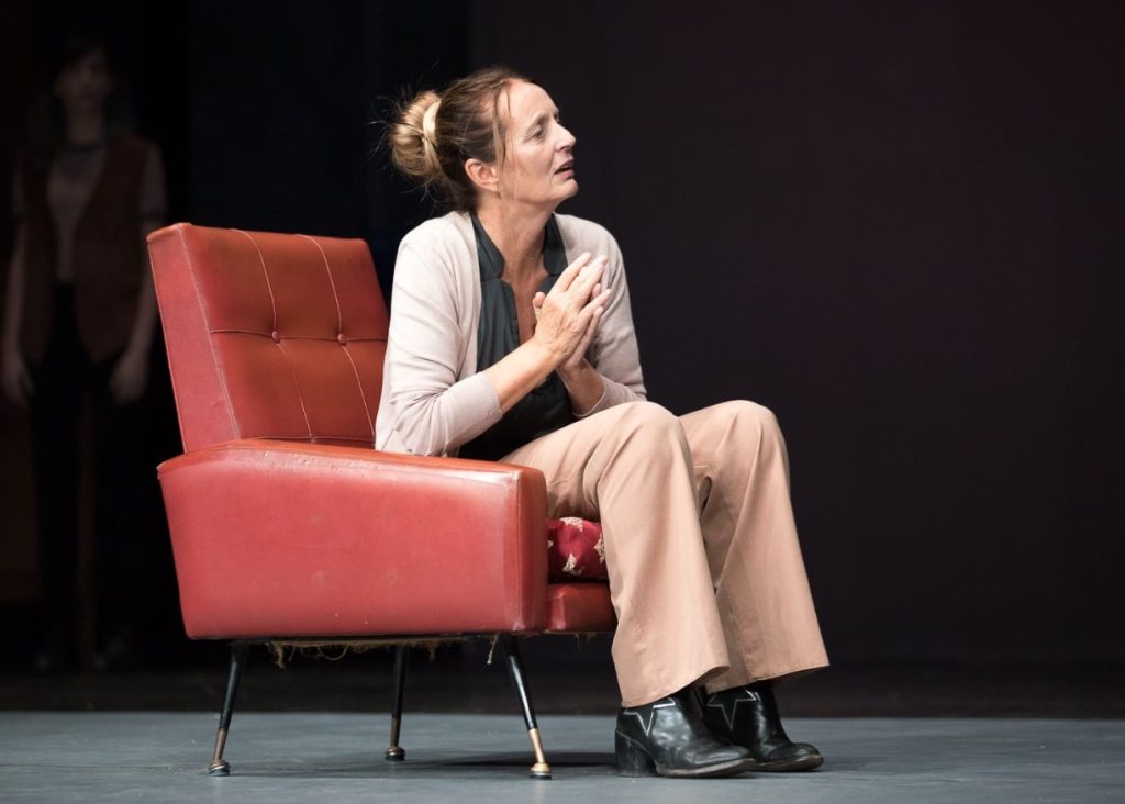 Daria Deflorian in «Quasi niente» (fitfestival.ch /Claudia Pajewski)