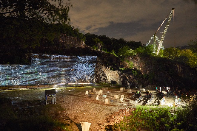 L’evocativo scenario delle Cave di Arzo (Cavaviva)