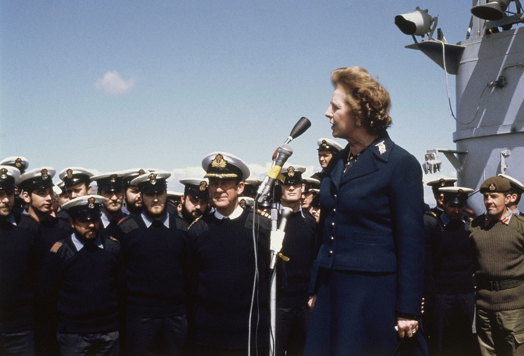 Margaret Thatcher alle Falkland nel gennaio del 1983 (Keystone)