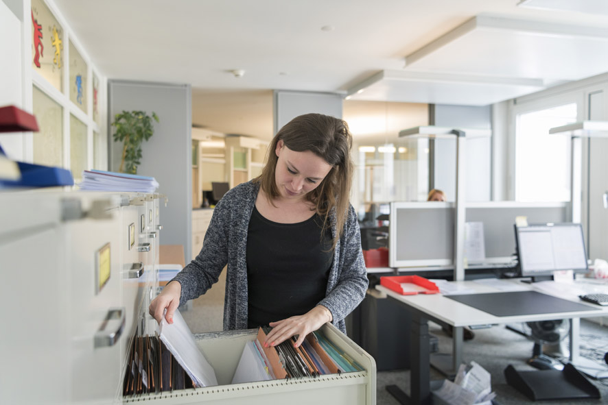 La legge provocherebbe costi per circa 2,6 milioni all’anno alla Confederazione, ma sgraverà le aziende di una somma più elevata (Keystone)