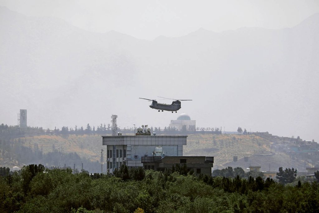 Fuga dall’ambasciata Usa a Kabul (Keystone)