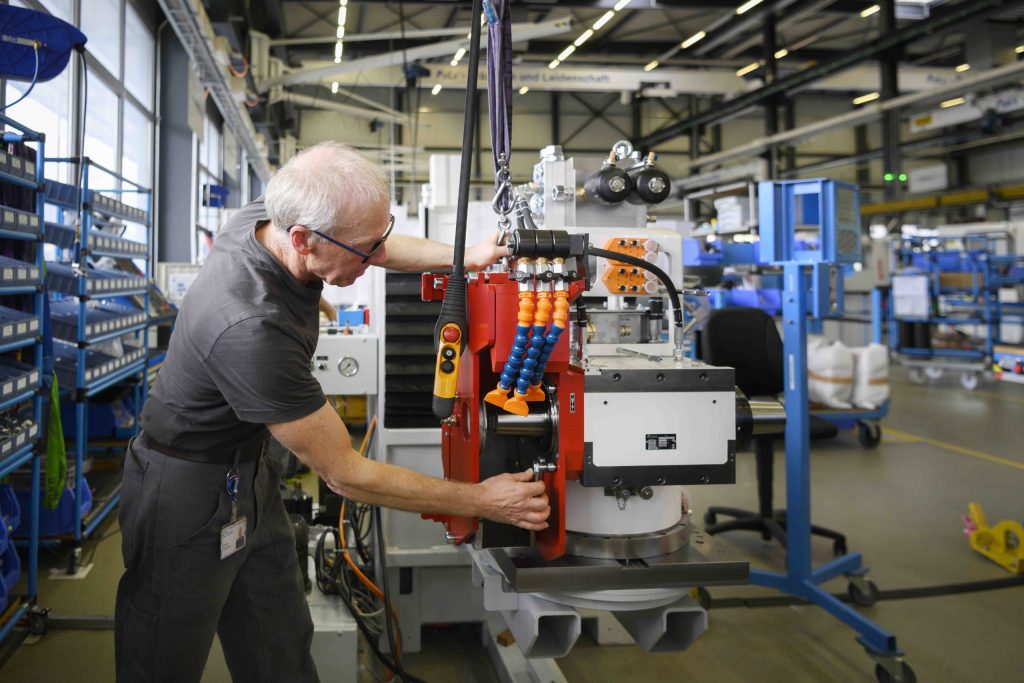 Più a lungo dura l’emergenza, maggiori saranno le difficoltà per le aziende e più alta la disoccupazione (Keystone)