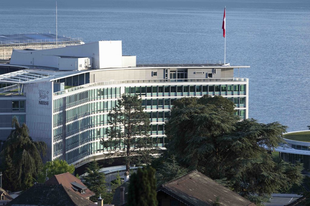 Nestlé sarebbe fra le aziende svizzere più colpite dal nuovo sistema di tassazione in discussione all’OCSE (Keystone)