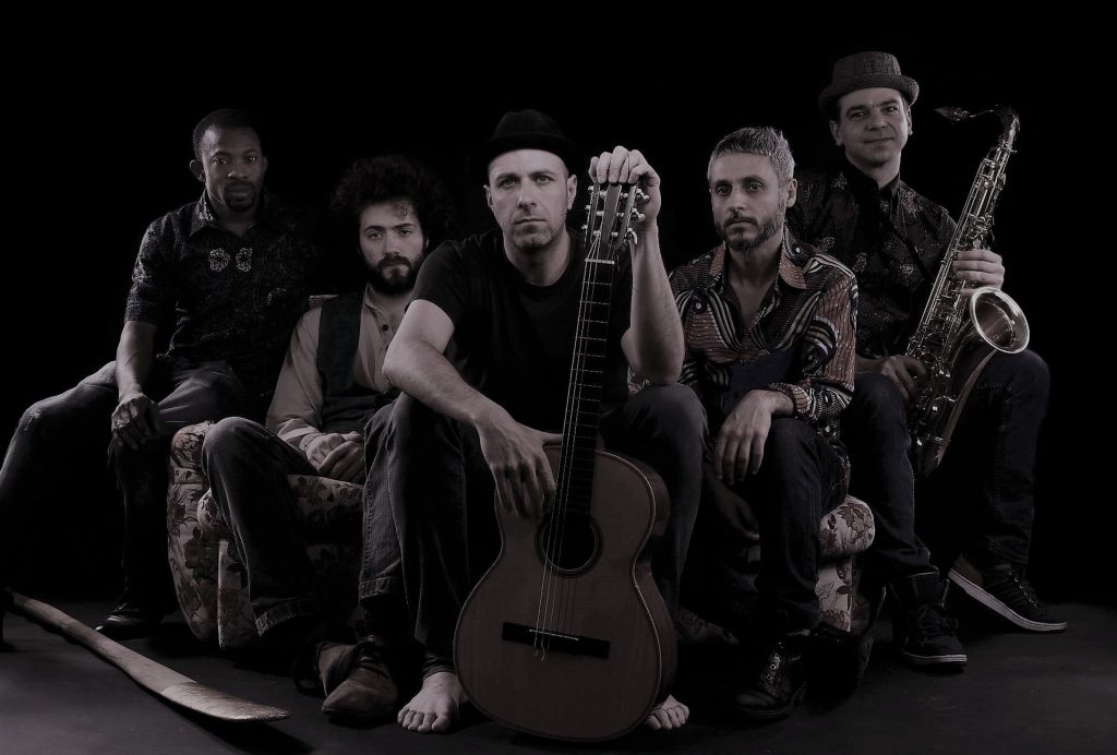 Il progetto musicale Iacampo, con il produttore Leziero Rescigno (secondo da destra)