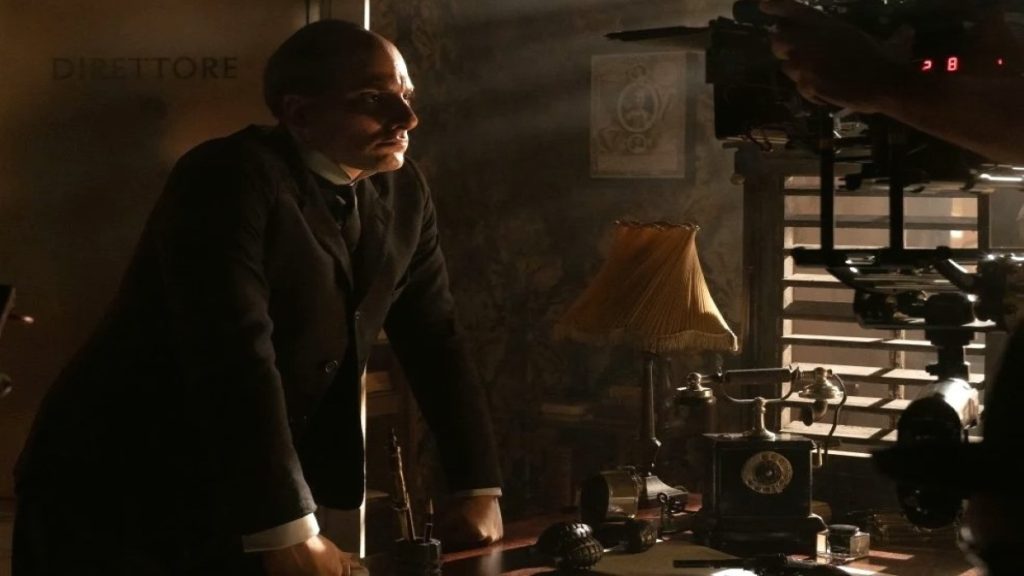 Un’immagine tratta dal film M – Il figlio del secolo (Sky Atlantic)