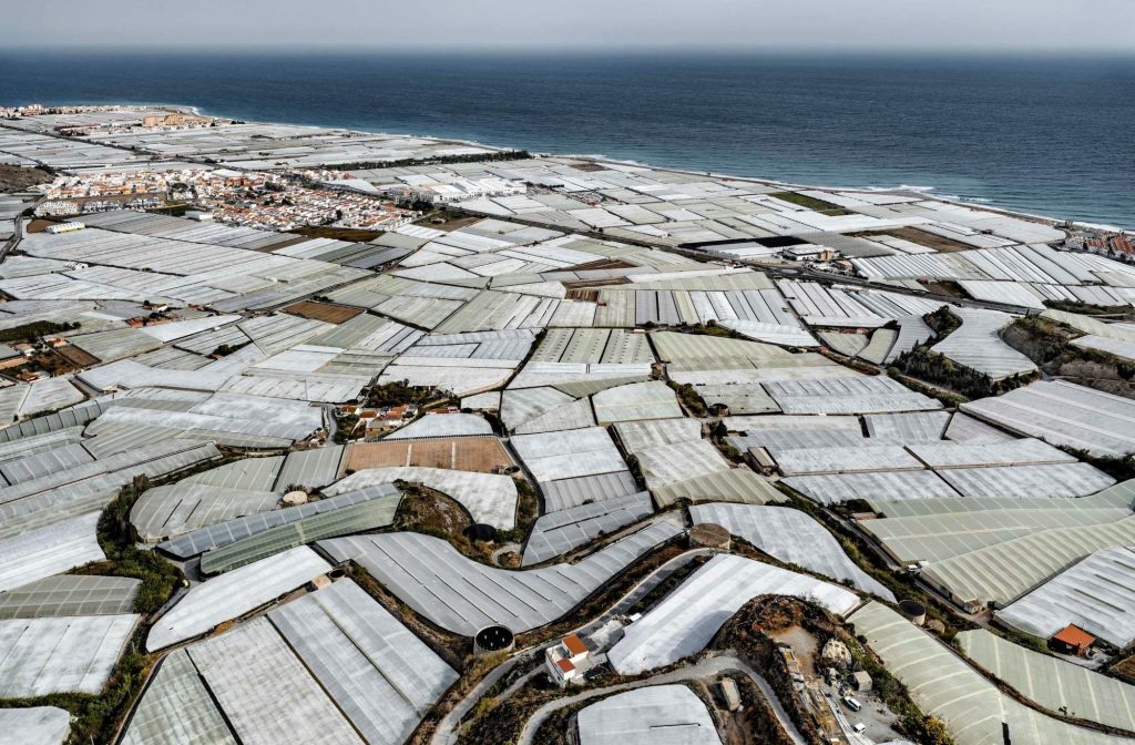 Tom Hegen, The Greenhouse Series II_N°°TGSII10, Almeria, Spagna, 2021 (© Tom Hegen)