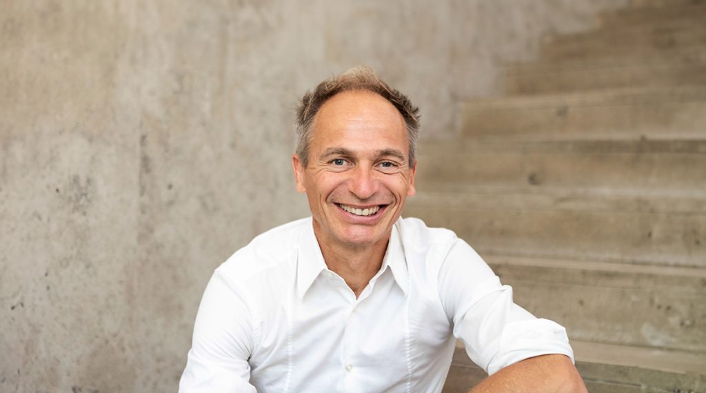 David Dimitri (1963) si esibirà ad Agno il 4 e il 5 settembre 2025 (daviddimitri.ch)